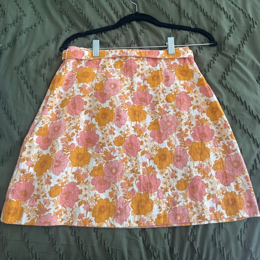 NWOT Floral A-Line Mini Skirt – Size 4 (US) - Picture 6 of 6